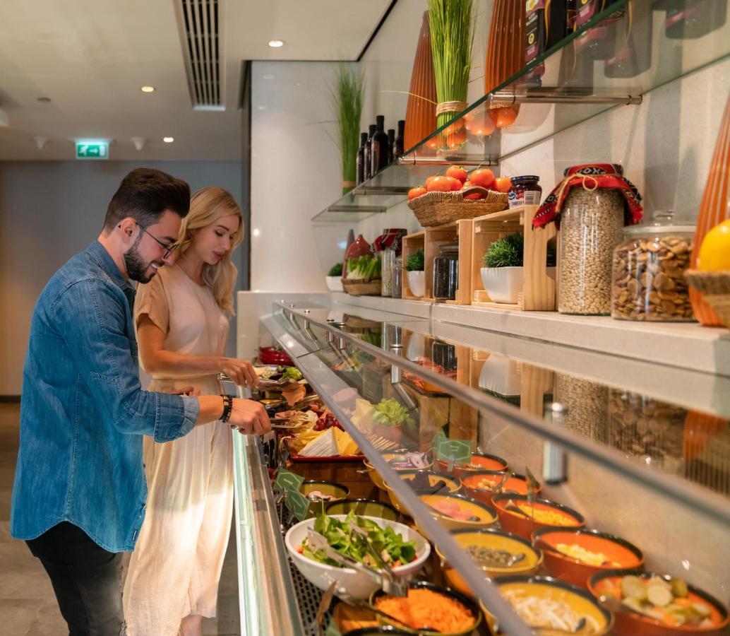 Centro Al Manhal By Rotana Hotel Abu Dhabi Eksteriør billede